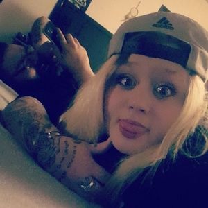 Meet your Posher, Alexandra